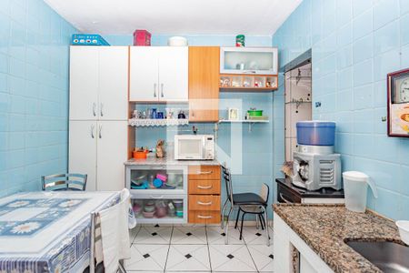 Casa à venda com 136m², 2 quartos e 2 vagas Casa à venda com 136m², 2 quartos e 2 vagasCozinha da edicula