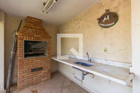 Casa à venda com 910m², 3 quartos e 4 vagas Casa à venda com 910m², 3 quartos e 4 vagasChurrasqueira