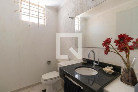 Casa à venda com 910m², 3 quartos e 4 vagas Casa à venda com 910m², 3 quartos e 4 vagasLavabo do salão