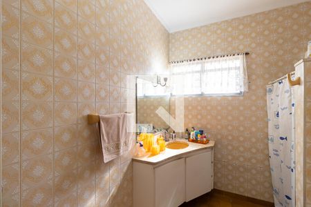 Casa à venda com 910m², 3 quartos e 4 vagas Casa à venda com 910m², 3 quartos e 4 vagasBanheiro da suíte