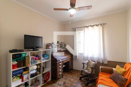 Casa à venda com 910m², 3 quartos e 4 vagas Casa à venda com 910m², 3 quartos e 4 vagasQuarto 2