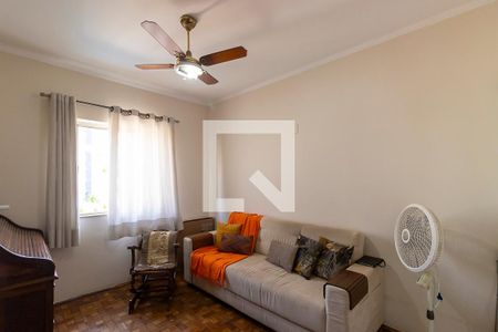 Casa à venda com 910m², 3 quartos e 4 vagas Casa à venda com 910m², 3 quartos e 4 vagasQuarto 2