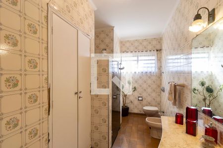 Casa à venda com 910m², 3 quartos e 4 vagas Casa à venda com 910m², 3 quartos e 4 vagasBanheiro social