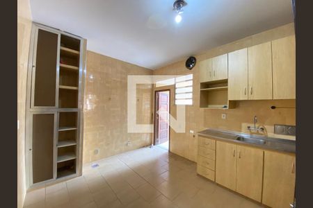 Apartamento à venda com 62m², 2 quartos e 1 vagaCozinha