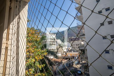 Sala vista da janela de apartamento para alugar com 3 quartos, 88m² em Botafogo, Rio de Janeiro