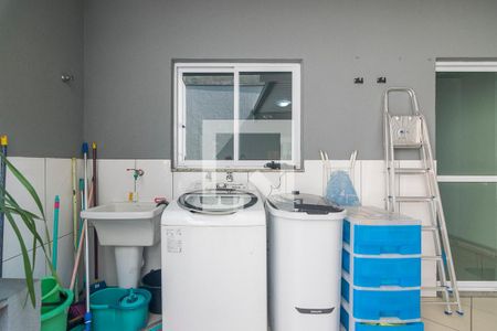 Casa à venda com 190m², 3 quartos e 4 vagas Casa à venda com 190m², 3 quartos e 4 vagasÁrea de Serviço