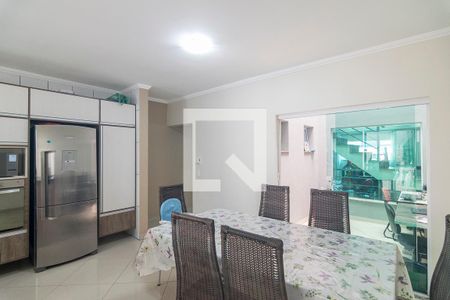 Casa à venda com 190m², 3 quartos e 4 vagas Casa à venda com 190m², 3 quartos e 4 vagasCopa