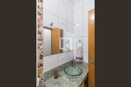 Casa à venda com 190m², 3 quartos e 4 vagas Casa à venda com 190m², 3 quartos e 4 vagasBanheiro