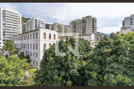 Apartamento à venda com 198m², 4 quartos e 2 vagas