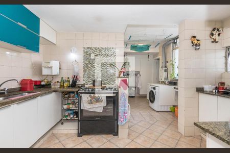 Apartamento à venda com 198m², 4 quartos e 2 vagas