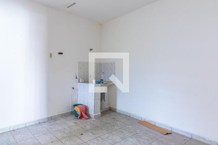 Casa à venda com 150m², 2 quartos e 6 vagas