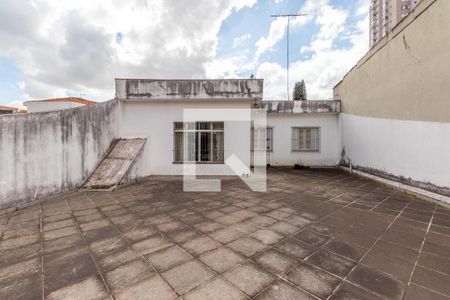 Casa à venda com 150m², 2 quartos e 6 vagas