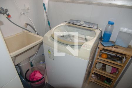 Apartamento à venda com 80m², 2 quartos e 1 vaga Apartamento à venda com 80m², 2 quartos e 1 vagaÁrea de Serviço