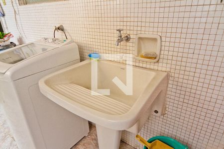 Apartamento à venda com 126m², 2 quartos e 1 vagaÁrea de Serviço