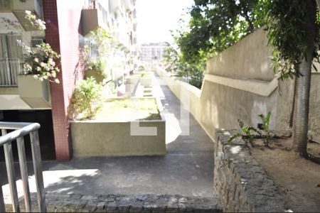 Apartamento à venda com 74m², 2 quartos e 1 vagaÁrea comum