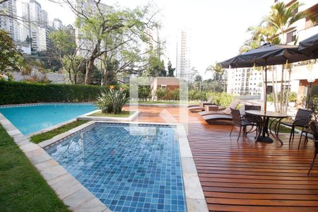 Apartamento à venda com 118m², 4 quartos e 3 vagasÁrea comum - Piscina