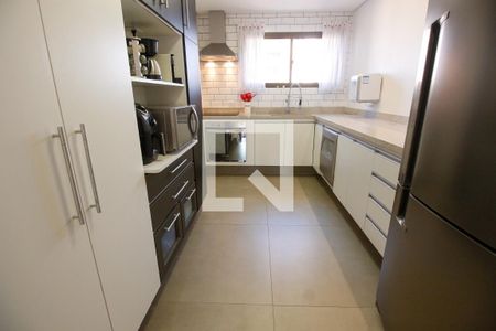 Apartamento à venda com 118m², 4 quartos e 3 vagasCozinha