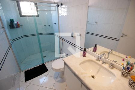 Apartamento à venda com 118m², 4 quartos e 3 vagasBanheiro