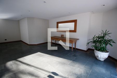 Apartamento à venda com 118m², 4 quartos e 3 vagasHall social