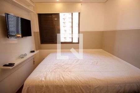 Apartamento à venda com 118m², 4 quartos e 3 vagasQuarto 2