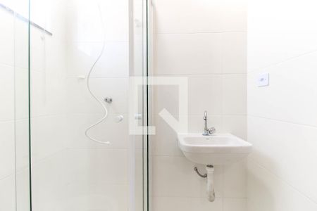 Banheiro da Suíte de apartamento para alugar com 2 quartos, 44m² em Vila Curuçá, São Paulo