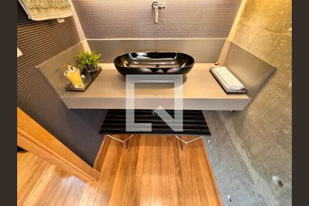 Apartamento à venda com 230m², 4 quartos e 4 vagas Apartamento à venda com 230m², 4 quartos e 4 vagasLavabo