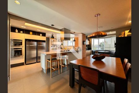 Apartamento à venda com 230m², 4 quartos e 4 vagas Apartamento à venda com 230m², 4 quartos e 4 vagasCozinha gourmet