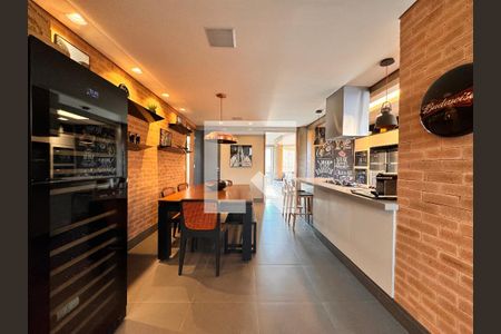 Apartamento à venda com 230m², 4 quartos e 4 vagas Apartamento à venda com 230m², 4 quartos e 4 vagasCozinha gourmet