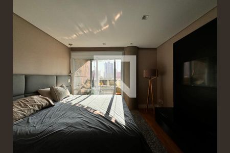 Apartamento à venda com 230m², 4 quartos e 4 vagas Apartamento à venda com 230m², 4 quartos e 4 vagasSuite 2