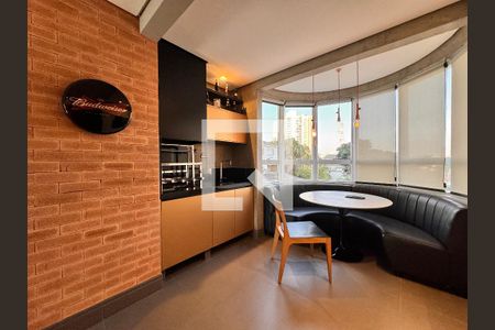 Apartamento à venda com 230m², 4 quartos e 4 vagas Apartamento à venda com 230m², 4 quartos e 4 vagasCozinha gourmet