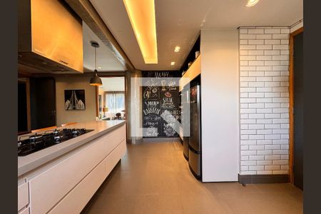 Apartamento à venda com 230m², 4 quartos e 4 vagas Apartamento à venda com 230m², 4 quartos e 4 vagasCozinha gourmet