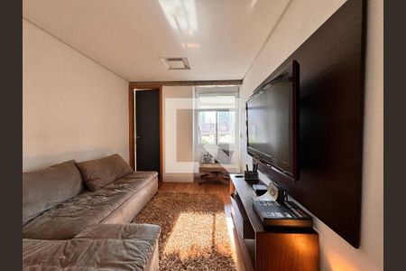 Apartamento à venda com 230m², 4 quartos e 4 vagas Apartamento à venda com 230m², 4 quartos e 4 vagasSuite 1