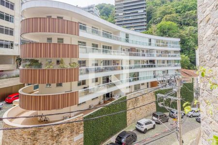 Apartamento à venda com 96m², 2 quartos e 1 vaga