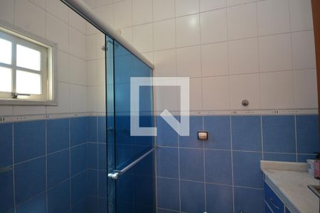 Casa à venda com 980m², 3 quartos e 7 vagasBanheiro da Suíte 2