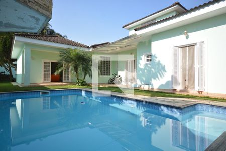 Casa à venda com 980m², 3 quartos e 7 vagasPiscina