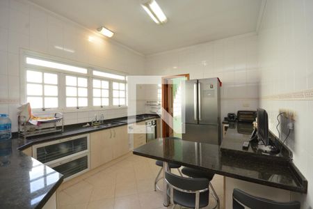 Casa à venda com 980m², 3 quartos e 7 vagasCozinha