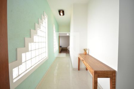 Casa à venda com 980m², 3 quartos e 7 vagasCorredor