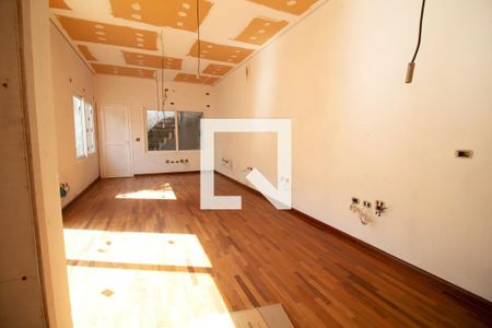 Casa à venda com 586m², 4 quartos e 10 vagas Casa à venda com 586m², 4 quartos e 10 vagasSuíte 4