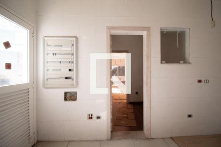 Casa à venda com 586m², 4 quartos e 10 vagas Casa à venda com 586m², 4 quartos e 10 vagasÁrea de Serviço