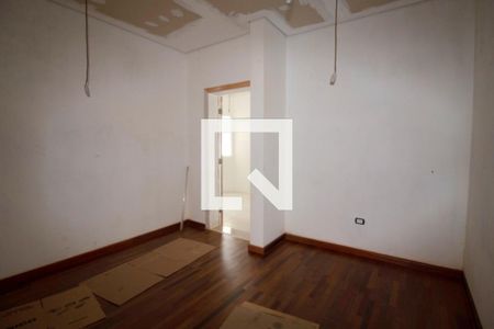 Casa à venda com 586m², 4 quartos e 10 vagas Casa à venda com 586m², 4 quartos e 10 vagasSuíte 1 closet