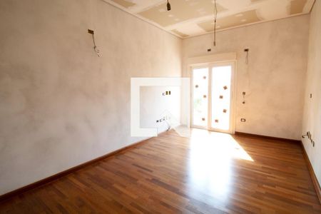 Casa à venda com 586m², 4 quartos e 10 vagas Casa à venda com 586m², 4 quartos e 10 vagasSuíte 3