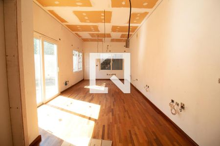 Casa à venda com 586m², 4 quartos e 10 vagas Casa à venda com 586m², 4 quartos e 10 vagasSuíte 4