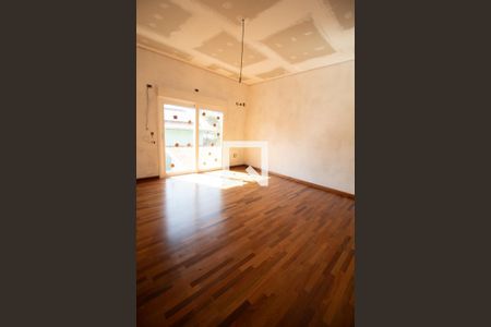 Casa à venda com 586m², 4 quartos e 10 vagas Casa à venda com 586m², 4 quartos e 10 vagasSuíte 1