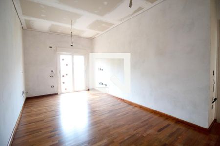 Casa à venda com 586m², 4 quartos e 10 vagas Casa à venda com 586m², 4 quartos e 10 vagasSuíte 2