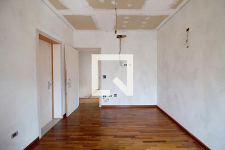 Casa à venda com 586m², 4 quartos e 10 vagas Casa à venda com 586m², 4 quartos e 10 vagasSuíte 3