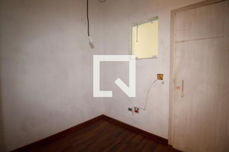 Casa à venda com 586m², 4 quartos e 10 vagas Casa à venda com 586m², 4 quartos e 10 vagasQuarto de Serviço