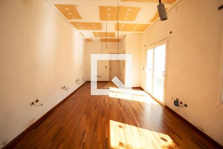 Casa à venda com 586m², 4 quartos e 10 vagas Casa à venda com 586m², 4 quartos e 10 vagasSuíte 4