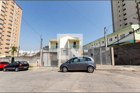 Casa de condomínio à venda com 98m², 2 quartos e 3 vagasFachada