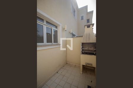 Casa de condomínio à venda com 94m², 2 quartos e 3 vagas Casa de condomínio à venda com 94m², 2 quartos e 3 vagasChurrasqueira