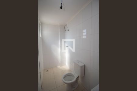 Casa de condomínio à venda com 94m², 2 quartos e 3 vagas Casa de condomínio à venda com 94m², 2 quartos e 3 vagasBanheiro